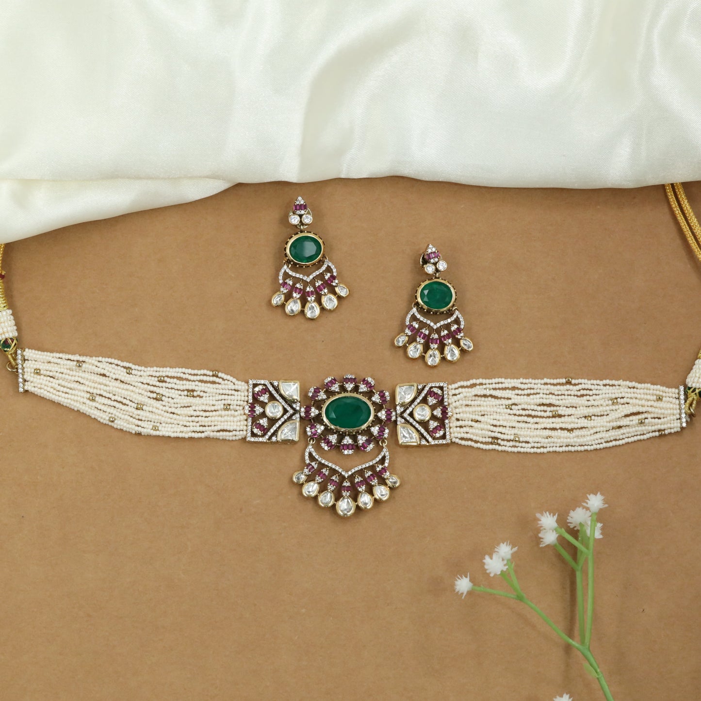 Flat Lay Pearl Choker with Side Panels and Drop Pendant Extension