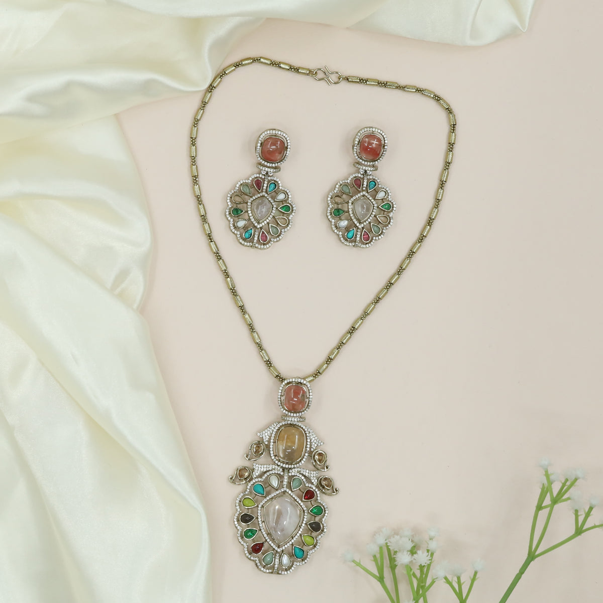 Stylish Chain with Framed Pendant and Decorative Drop Elements