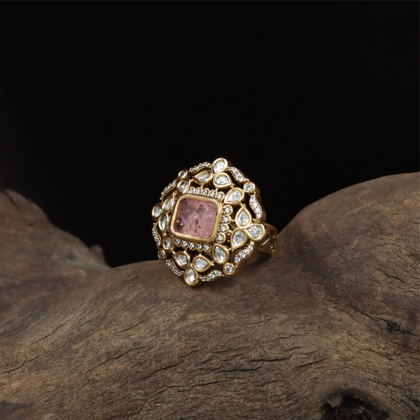 Ardent square kundan finger ring with central setting and surrounding drop units