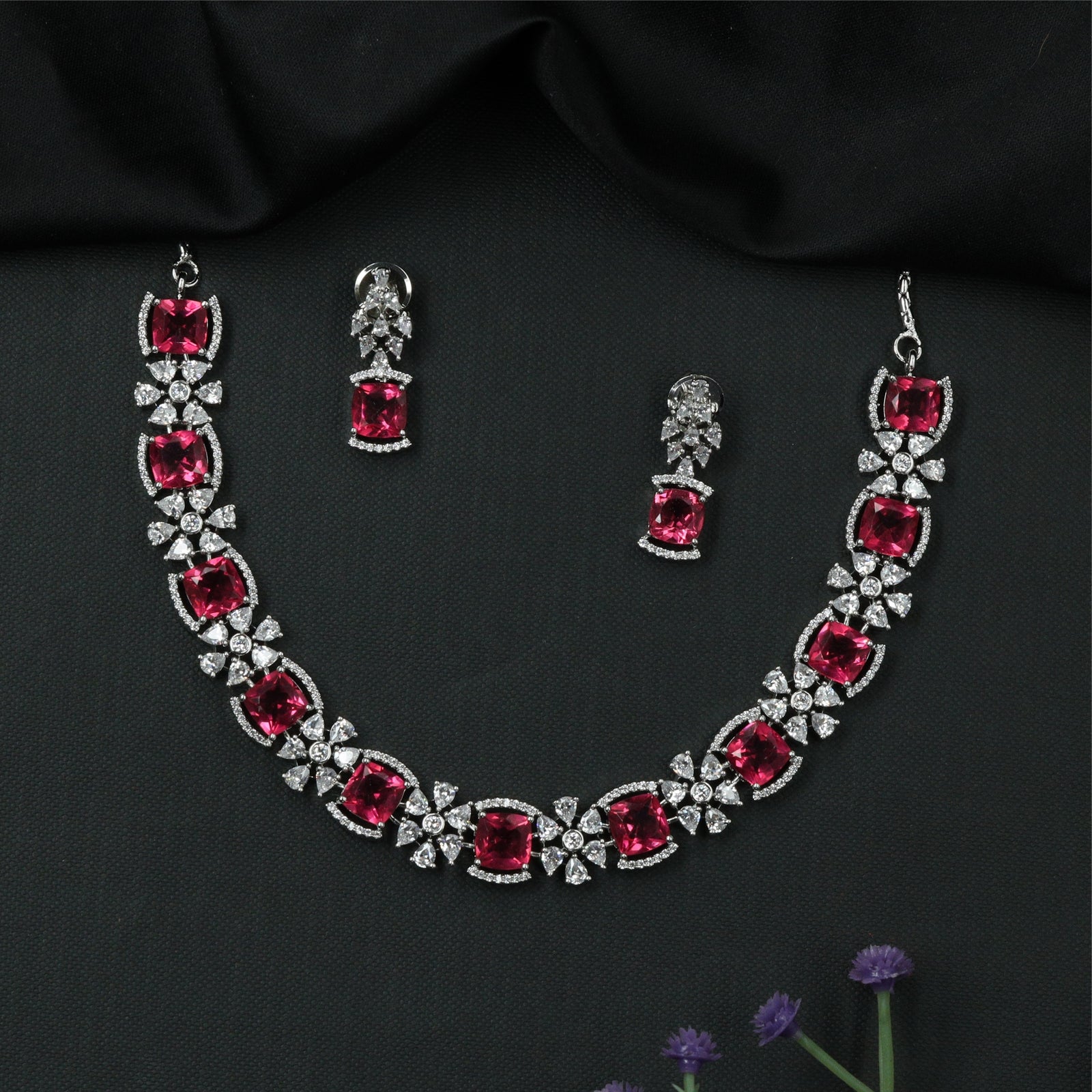 Refined Floral Link Necklace with Alternating Cluster and Square Settings