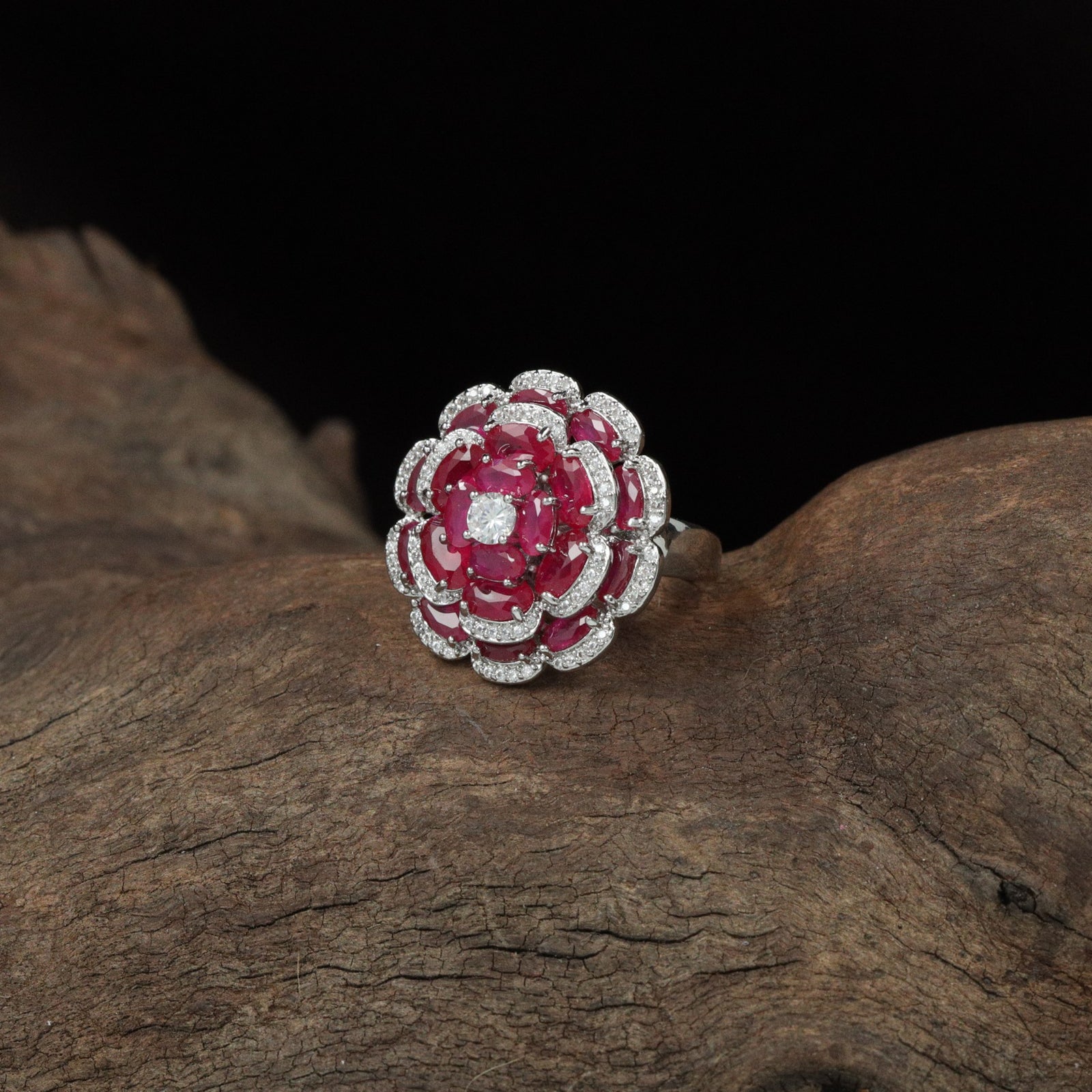 Garden Bloom Finger Ring with Raised Circular Layout