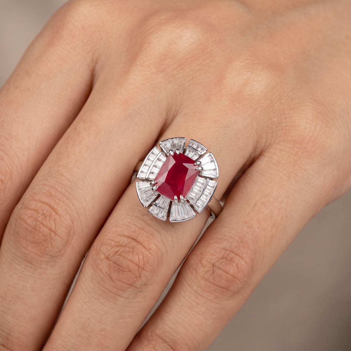 Grand Rectangle Finger Ring with Layered Frame Work