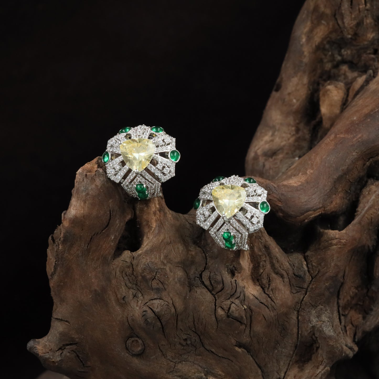 Icon Frame Rhodium Stud with Radiating Line Arrangement