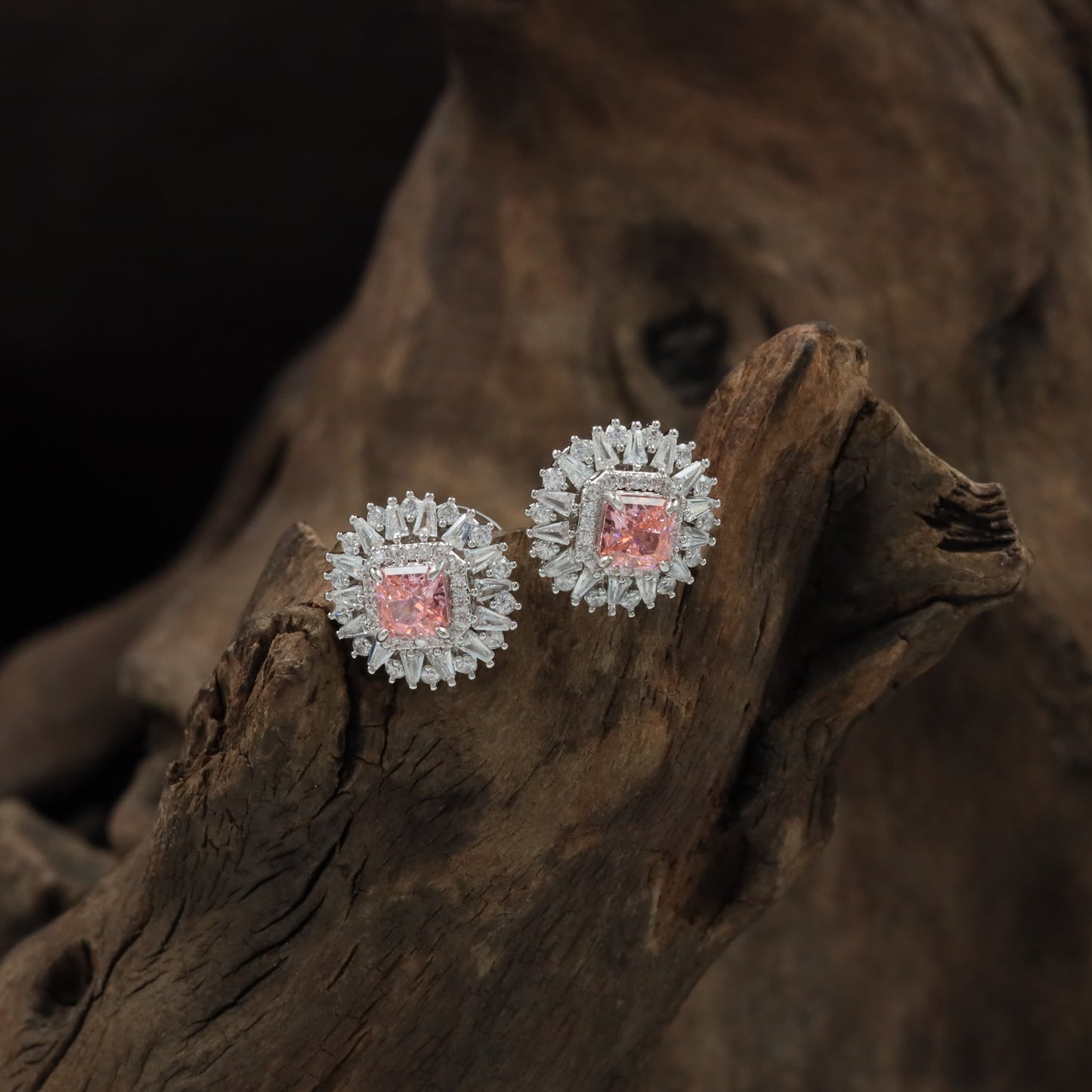 Brio Star Rhodium Stud with Radiating Border Detailing