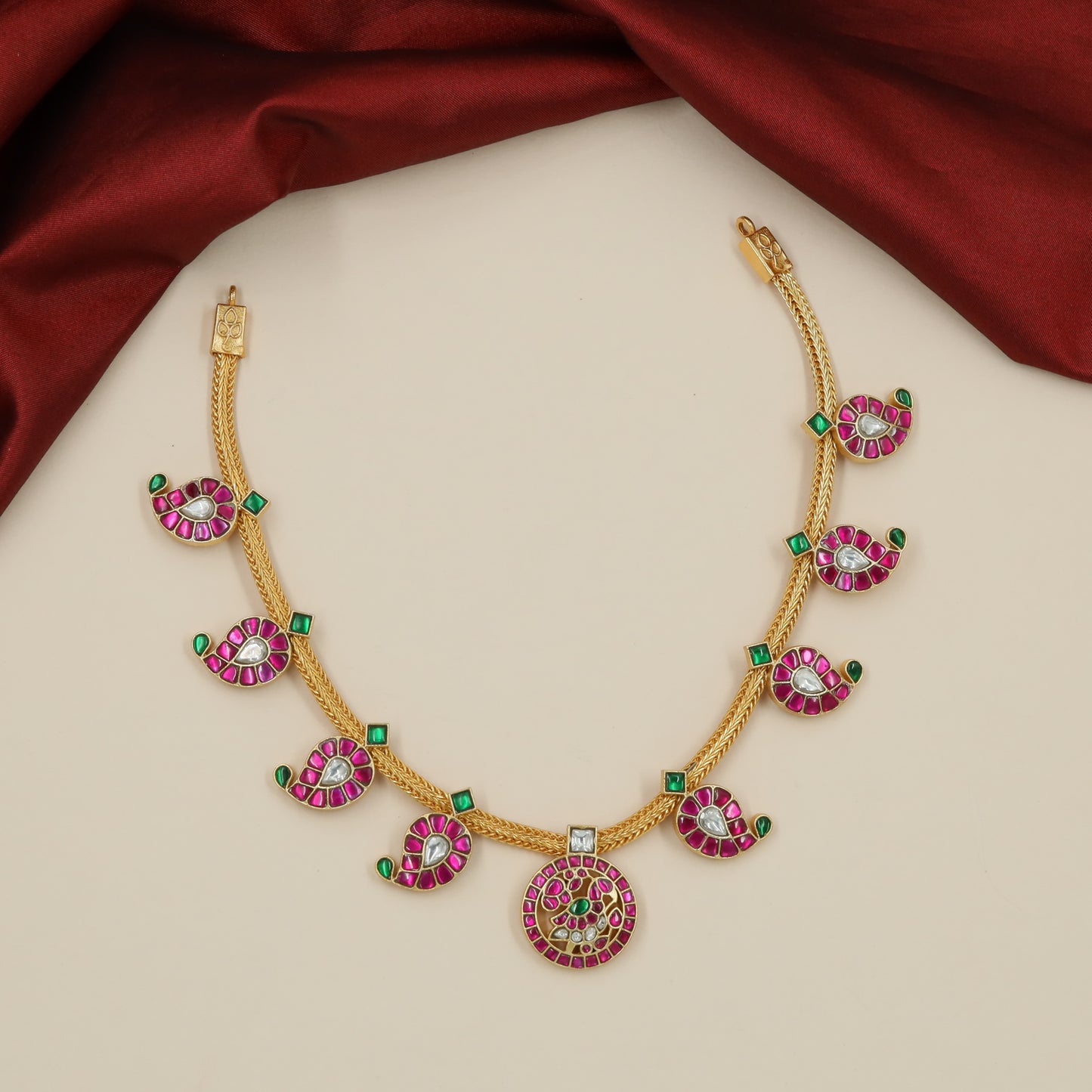 Signature Vine Jadau Necklace with Repeating Circular Elements