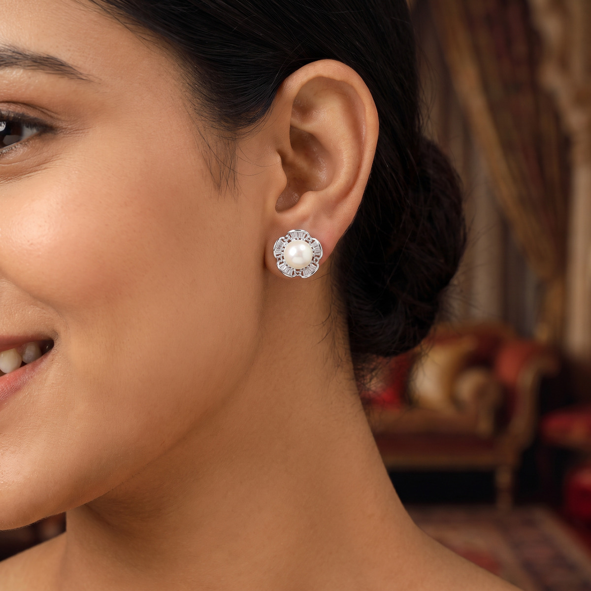 Fiorelle Border Stud with Pearl Centre Arrangement