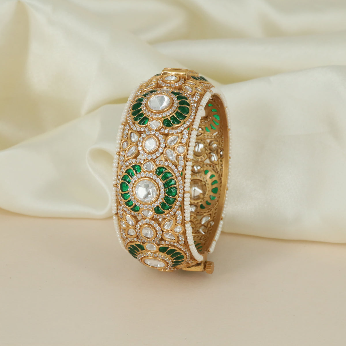 Kundan Kada with floral medallion stonework