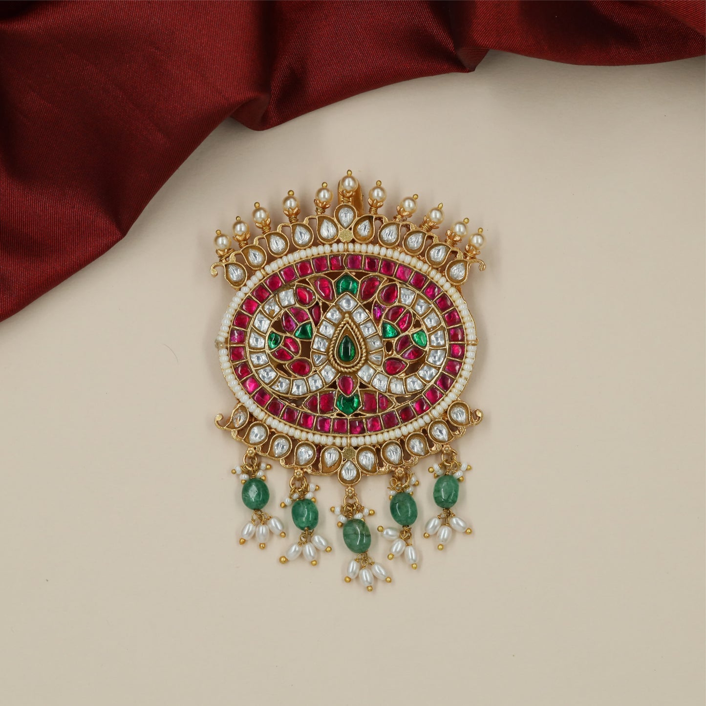 Luxury Pearl Edge Jadau Pendant with Cascading Drop Hangings