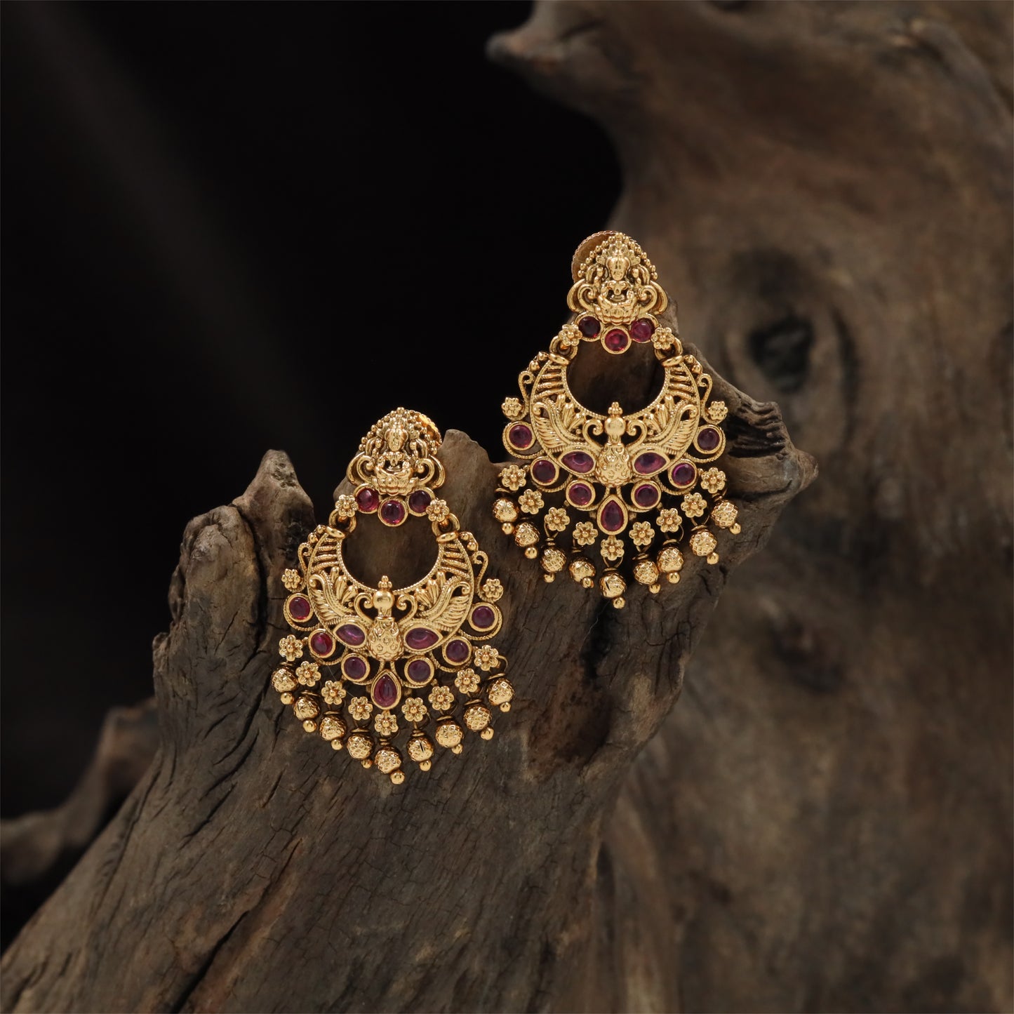 Luxury Floral Connector Antique Hangings with Hanging Clusters
