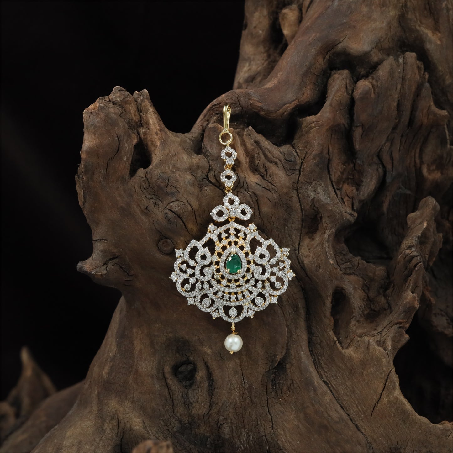 Luxury Lattice Gj Tikka with Curved Border Arrangement