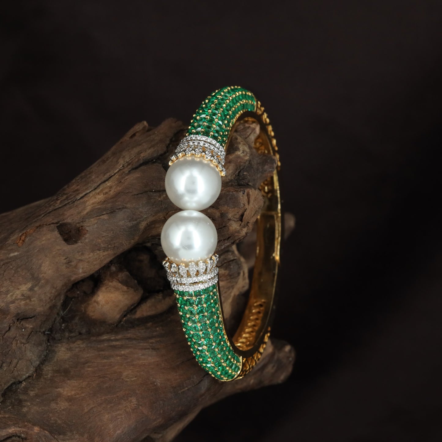 Ripple Orb Kada with Slim Border Detailing