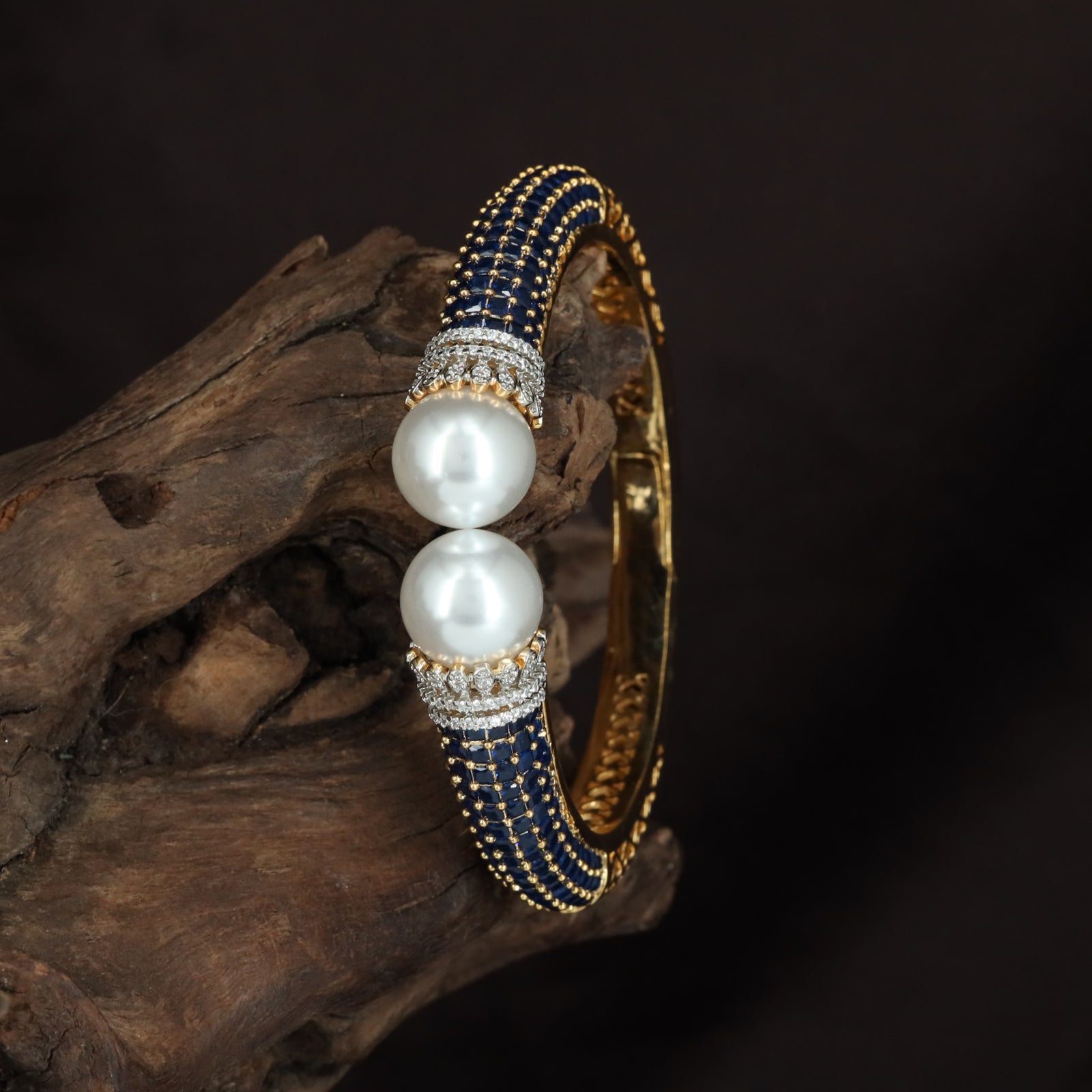 Ripple Orb Kada with Slim Border Detailing