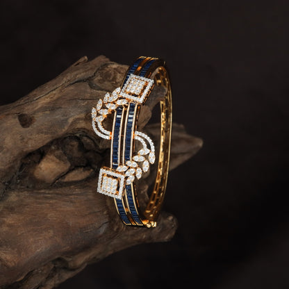 Bordered Strip Kada with Raised Geometric Placement