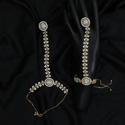Circular Double Border Panja with Marquise Link Chain Design