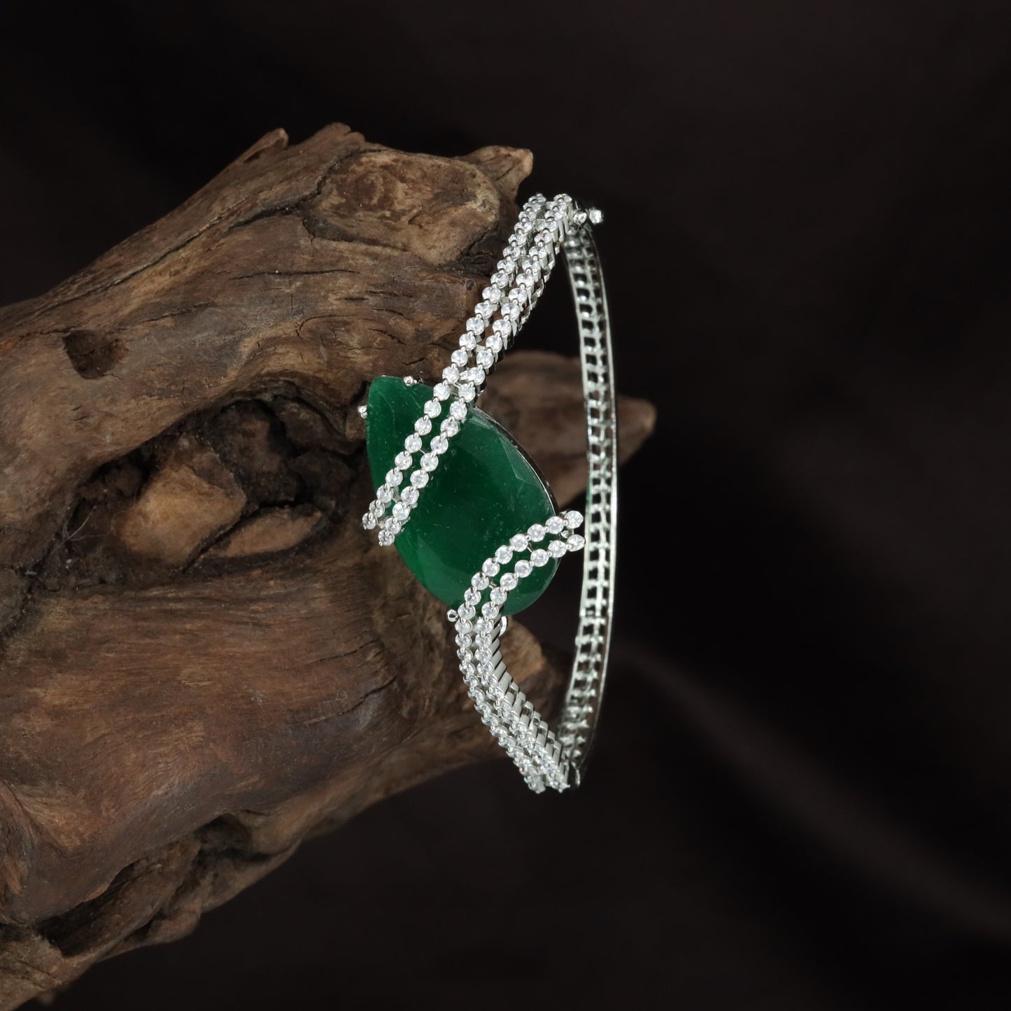 Ripple Sweep Kada with Open Side Structure