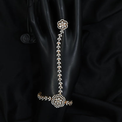 Radiant Floral Medallion Panja with Leaf Link Chain Design