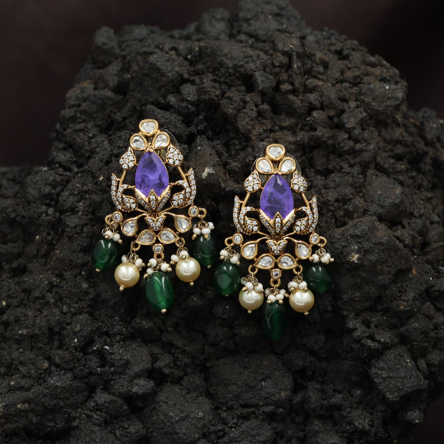 Elite Kundan Hangings With Intricate Fringe And Border Craftsmanship