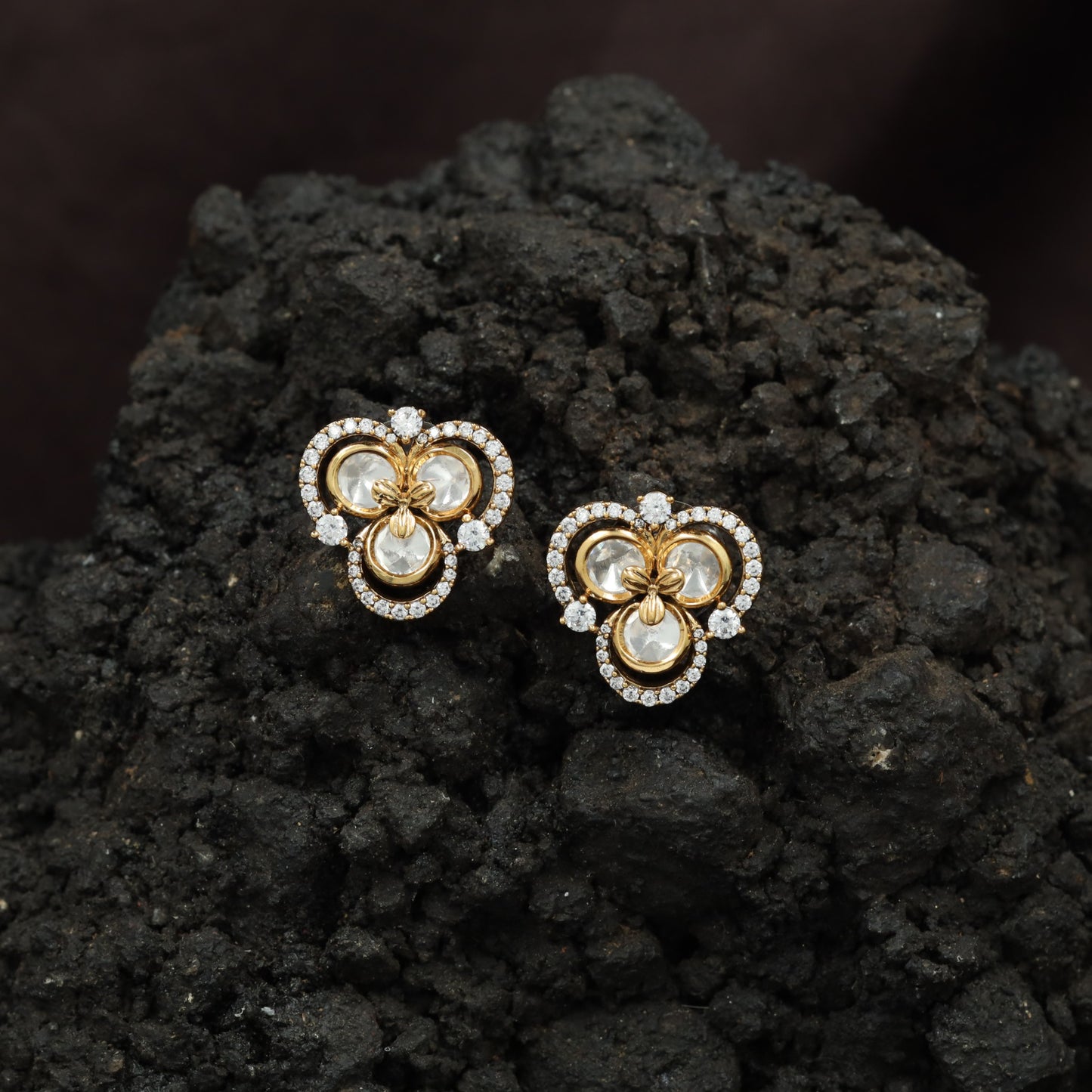 Majestic Floral Frame Kundan Studs With Statement Cluster Styling