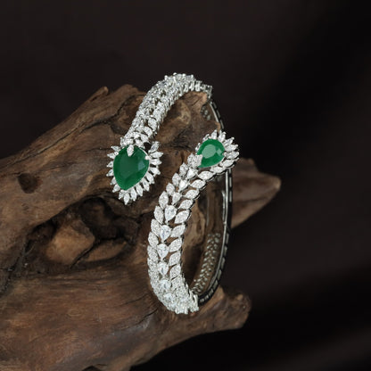 Tapered Vine Kada with Heart Drop End Detailing