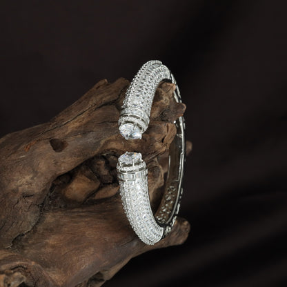Braided Barrel Kada with Rounded Tip Detailing