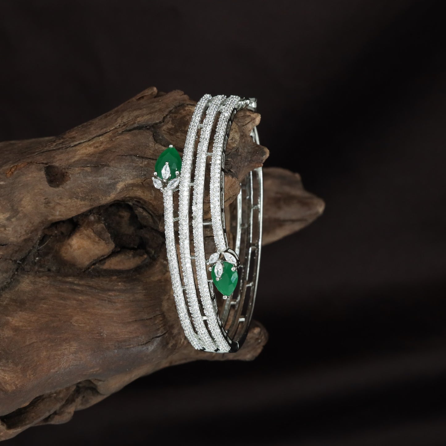 Ripple Band Kada with Open Curve Structure