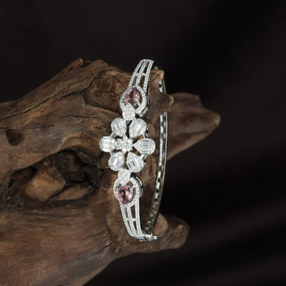 Pebbled Garland Kada with Balanced Side Detailing