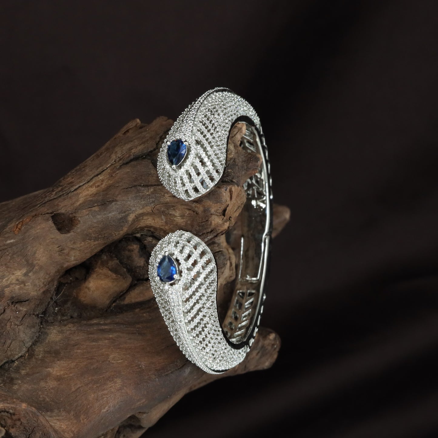 Arched Basketline Kada with Broad Woven Detailing