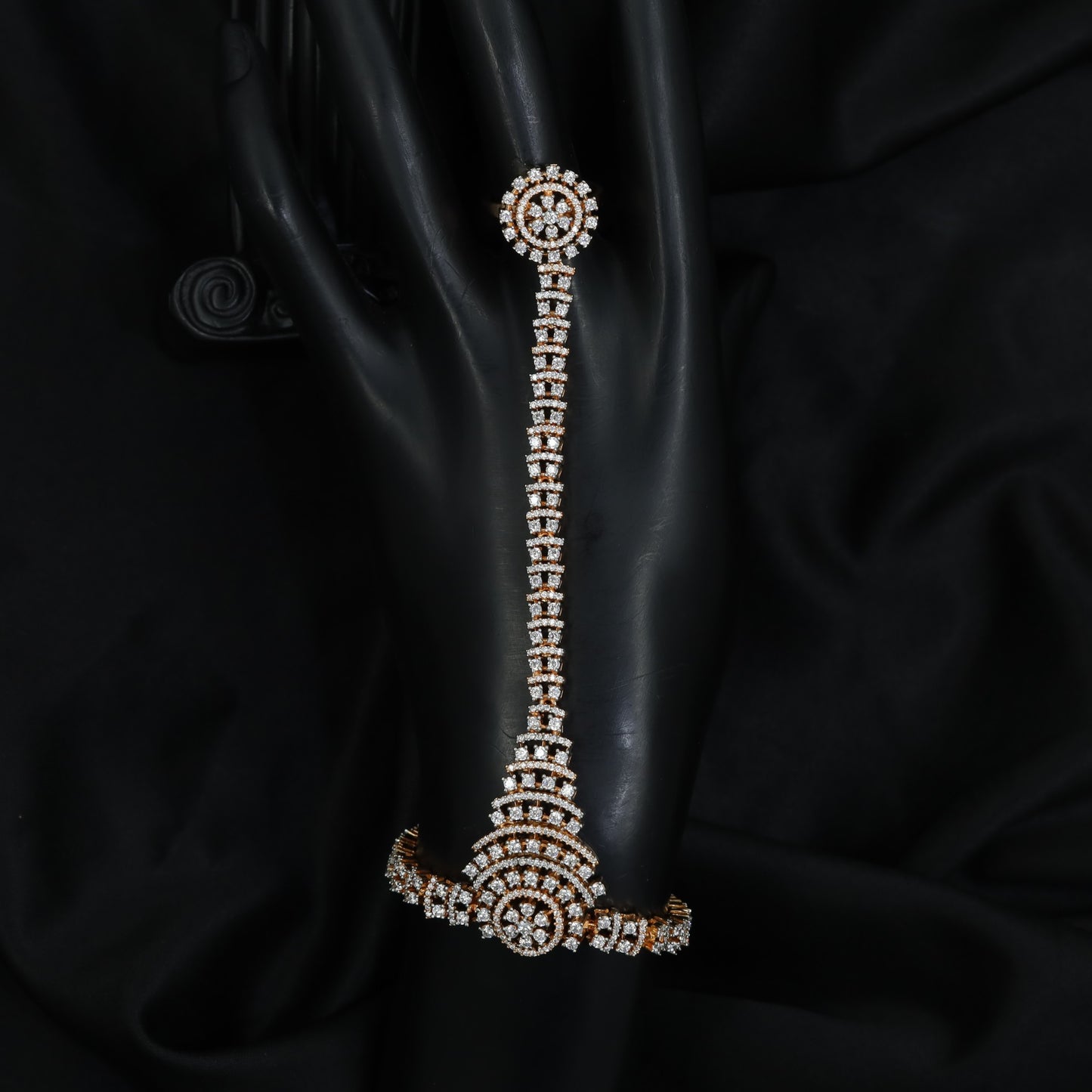 Fashion Forward Round Frame Panja with Contemporary Hand Harness Design