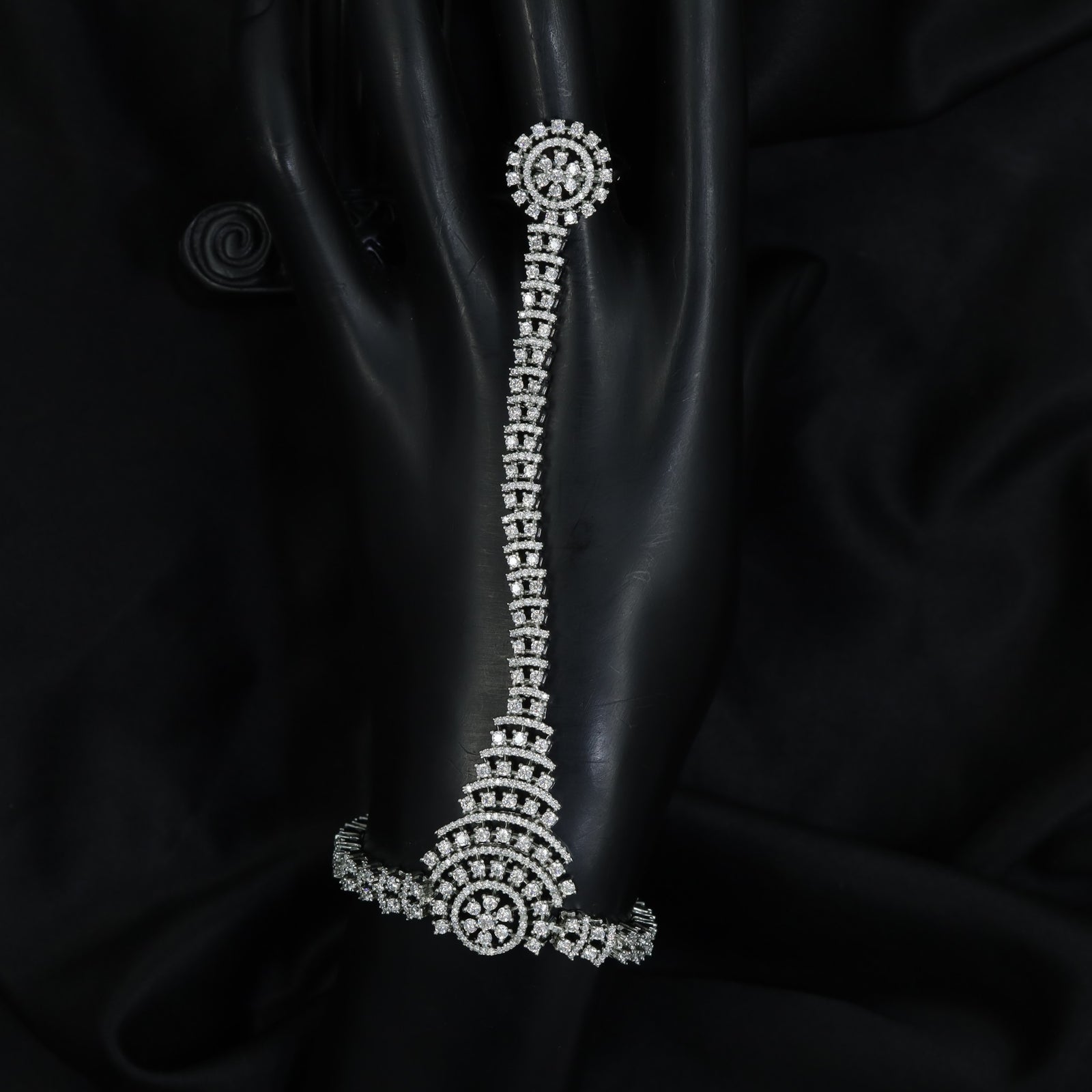 Fashion Forward Round Frame Panja with Contemporary Hand Harness Design