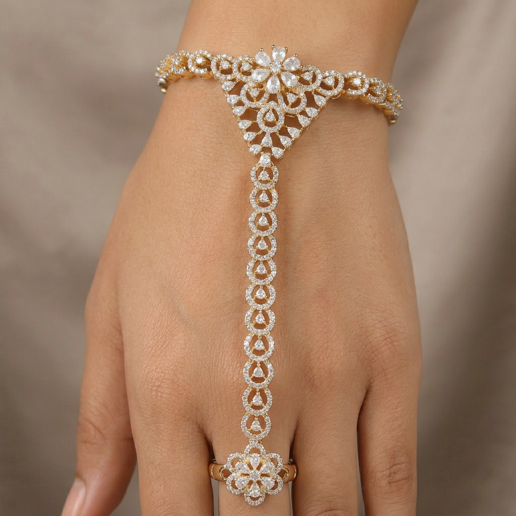 Distinctive Triangle Framework Panja with Decorative Wrist Border