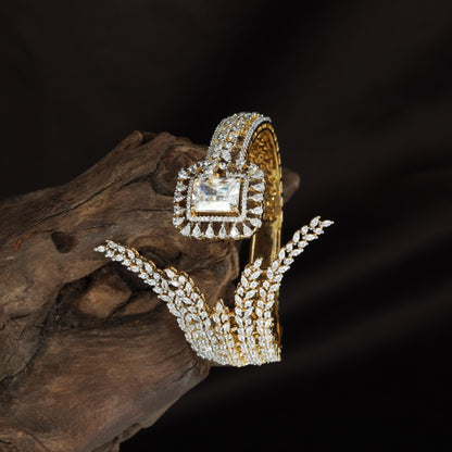 Feather Crest Kada with Square Crown Detailing