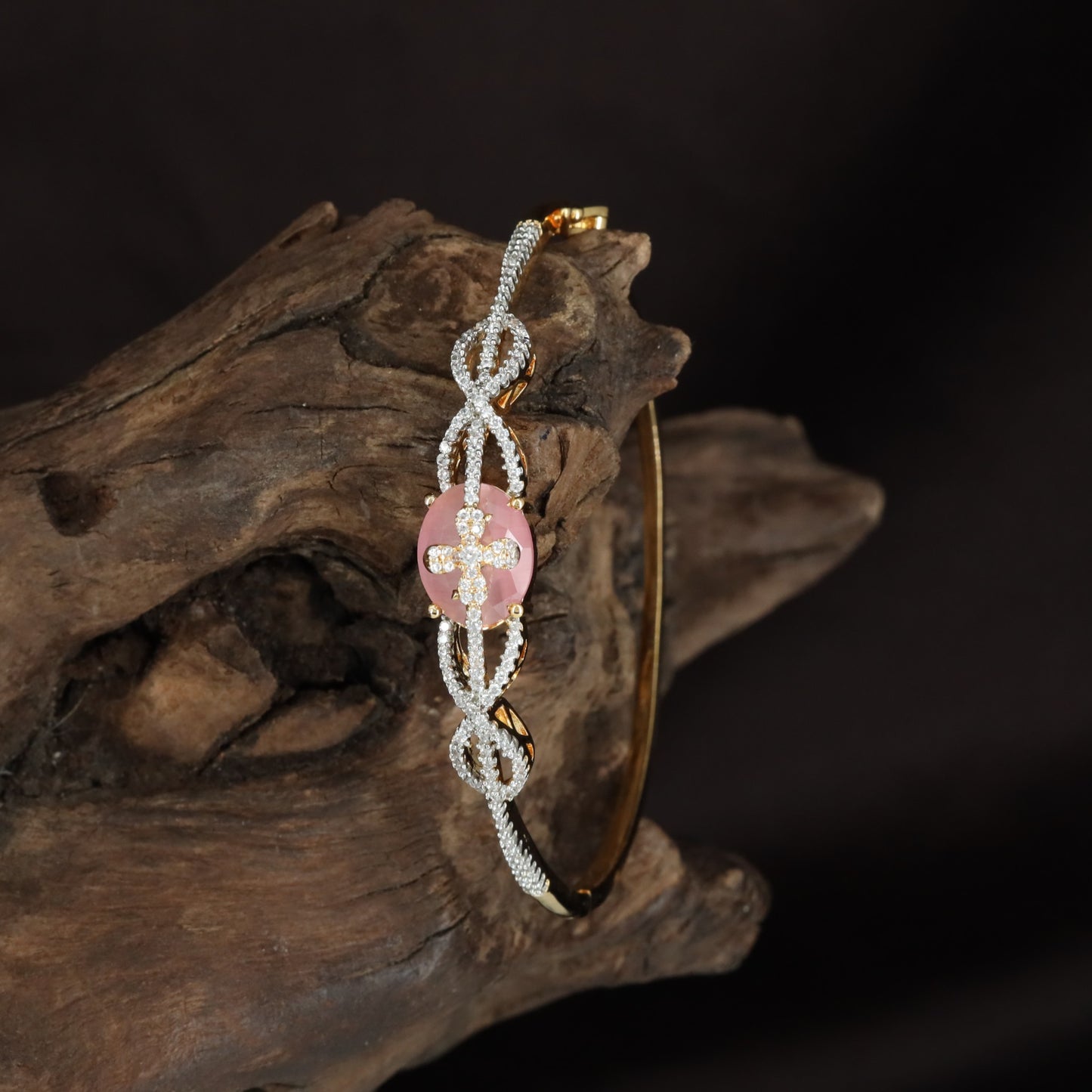 Domed Swirl Kada with Structured Side Styling