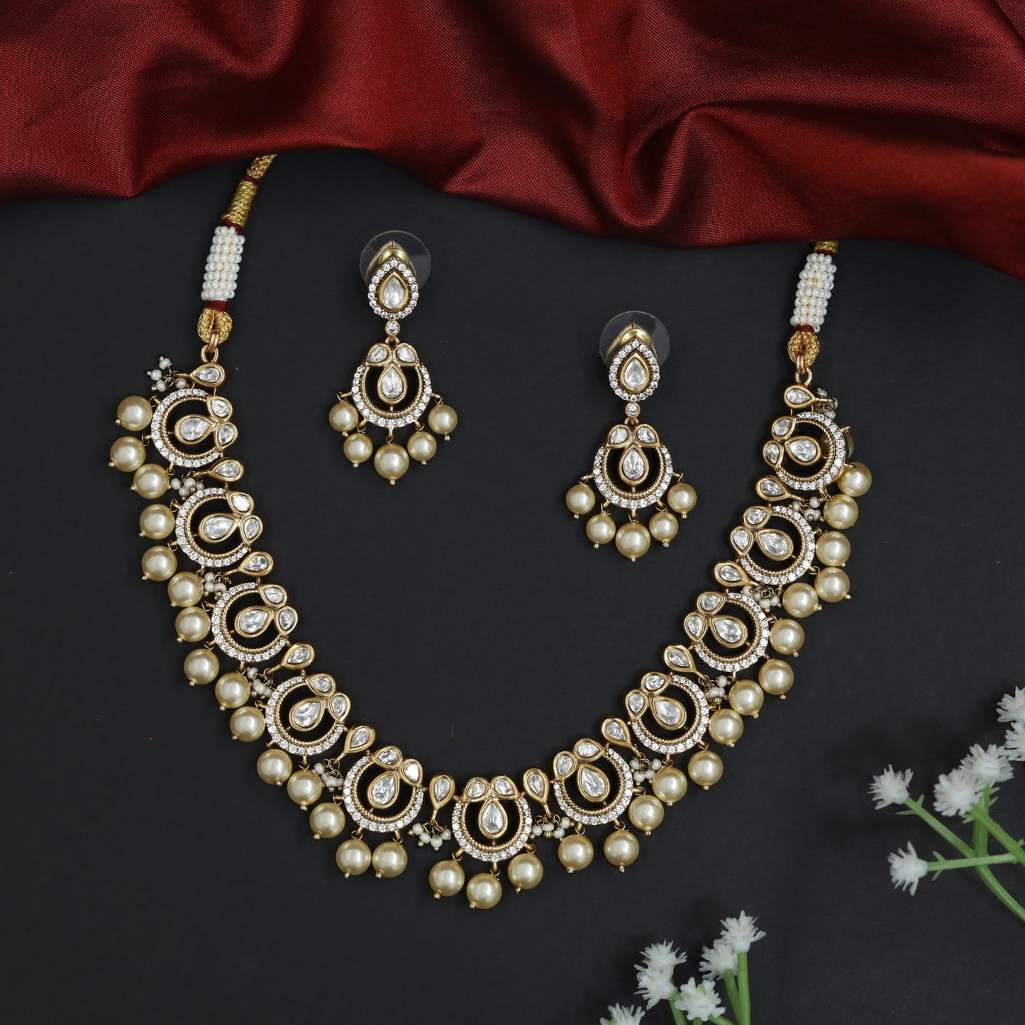 Couture Openwork Kundan Necklace with Repeating Circular Elements