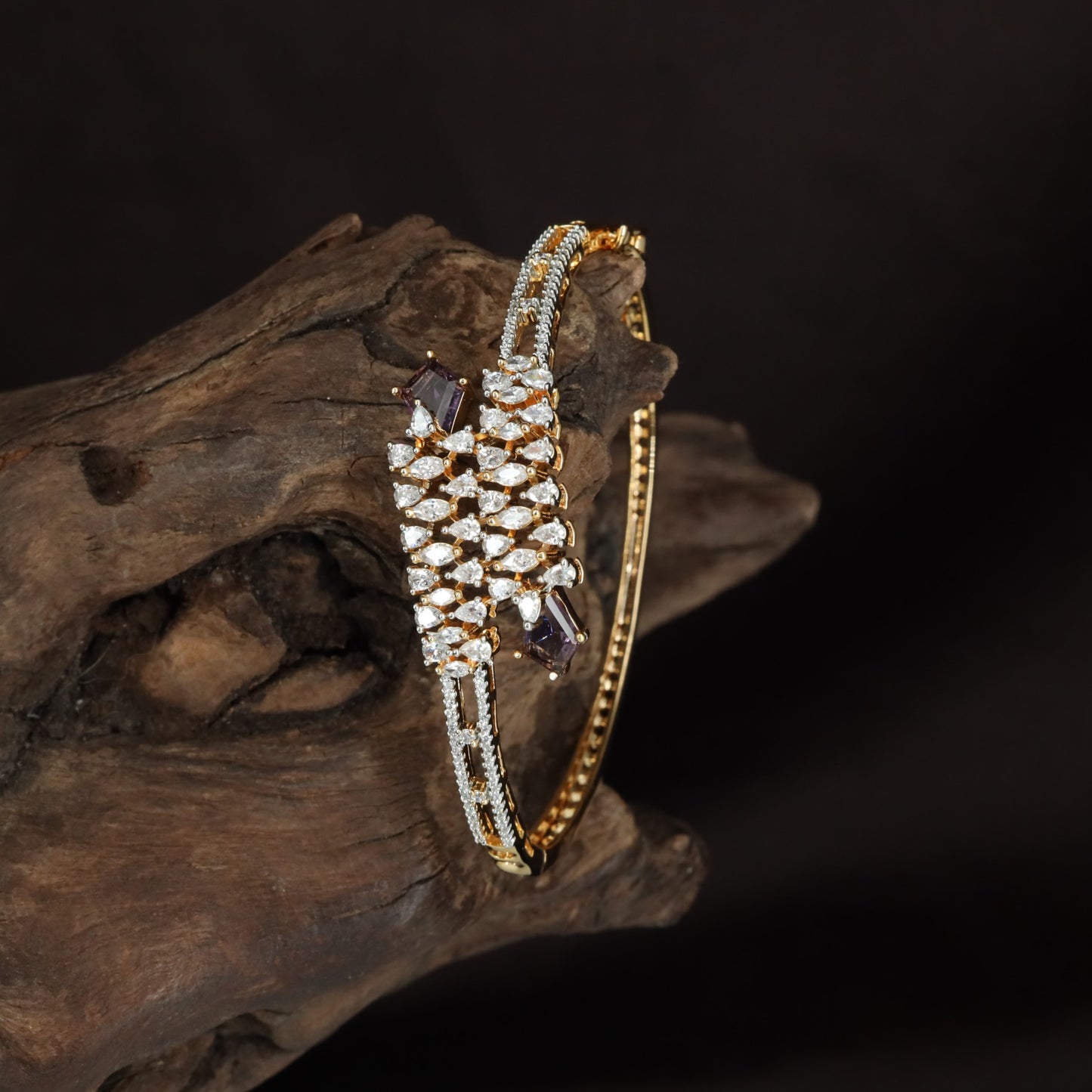 Woven Diamond Kada with Curved Side Alignment