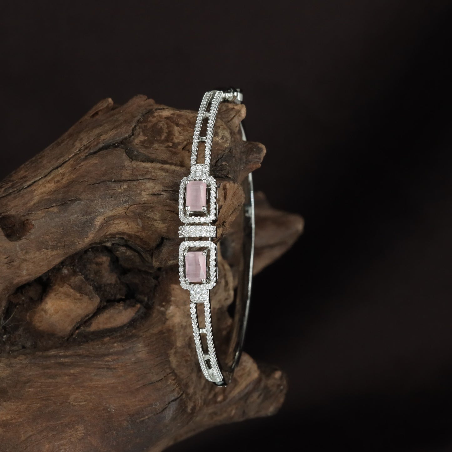 Twin Frame Kada with Rectangular Centre Detailing