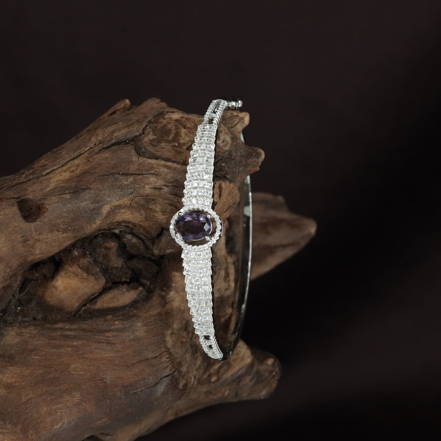 Ripple Mesh Kada with Slim Rail Structure