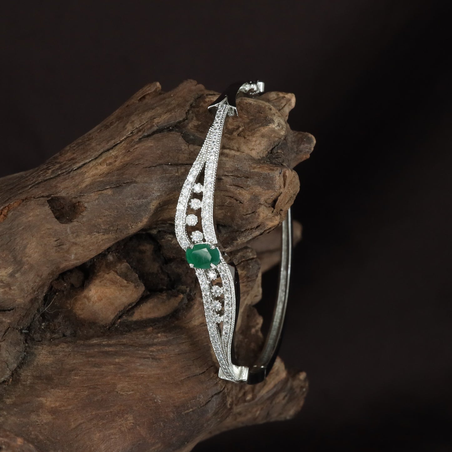 Luxury Open Kada with Marquise Leaf Pattern and Center Accent