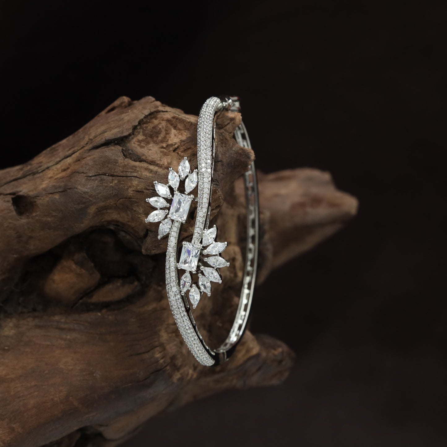 Floral Sprig Openwork Kada with Marquise Leaf Motifs