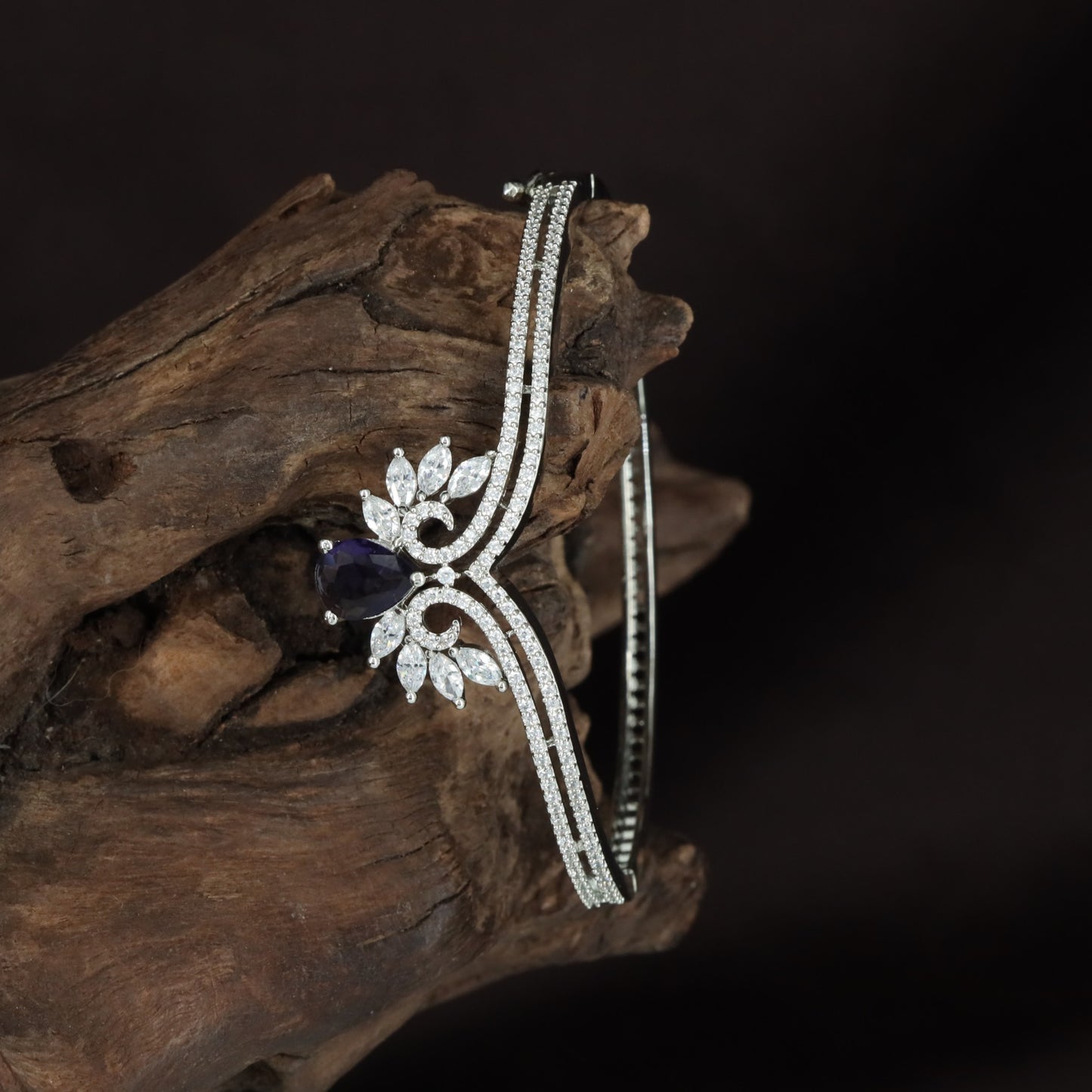 Bloom Kada with Decorative Flower Alignment and Triple Surface Texture