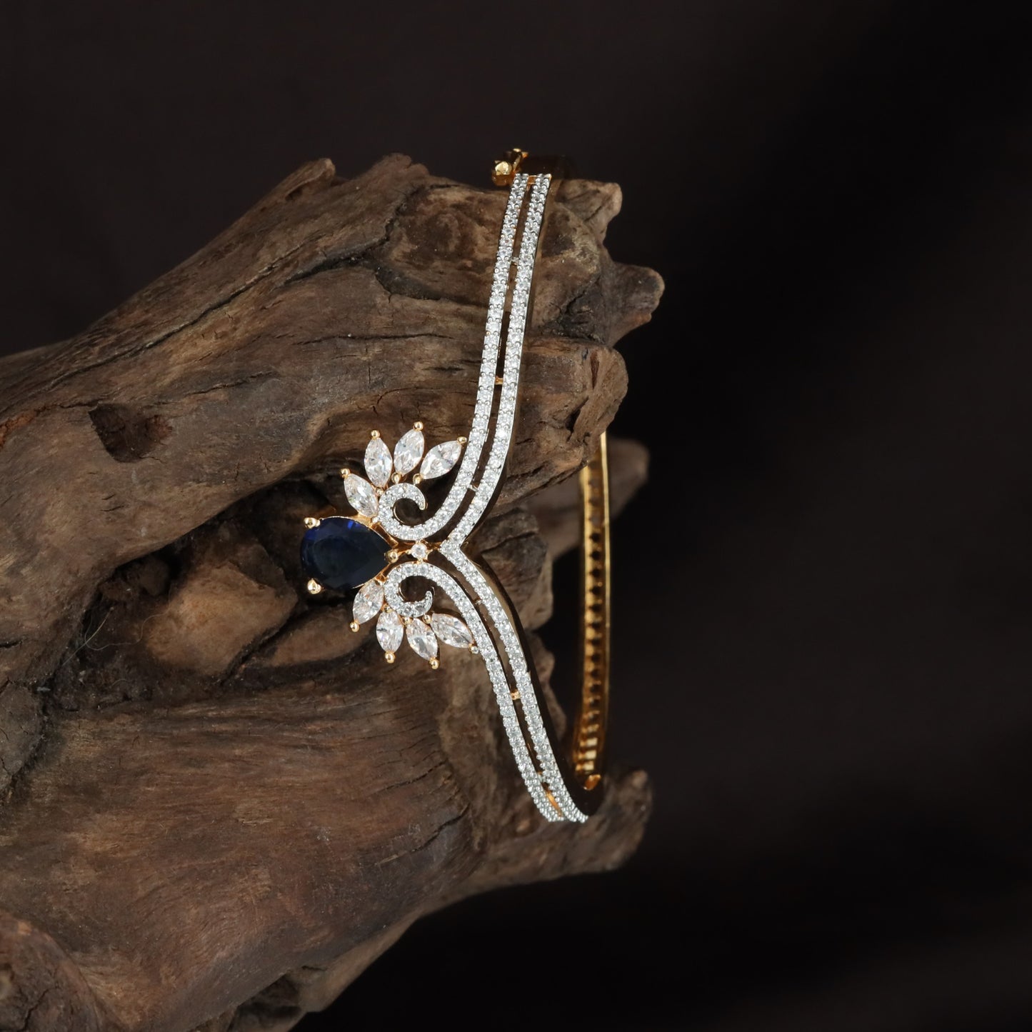 Bloom Kada with Decorative Flower Alignment and Triple Surface Texture
