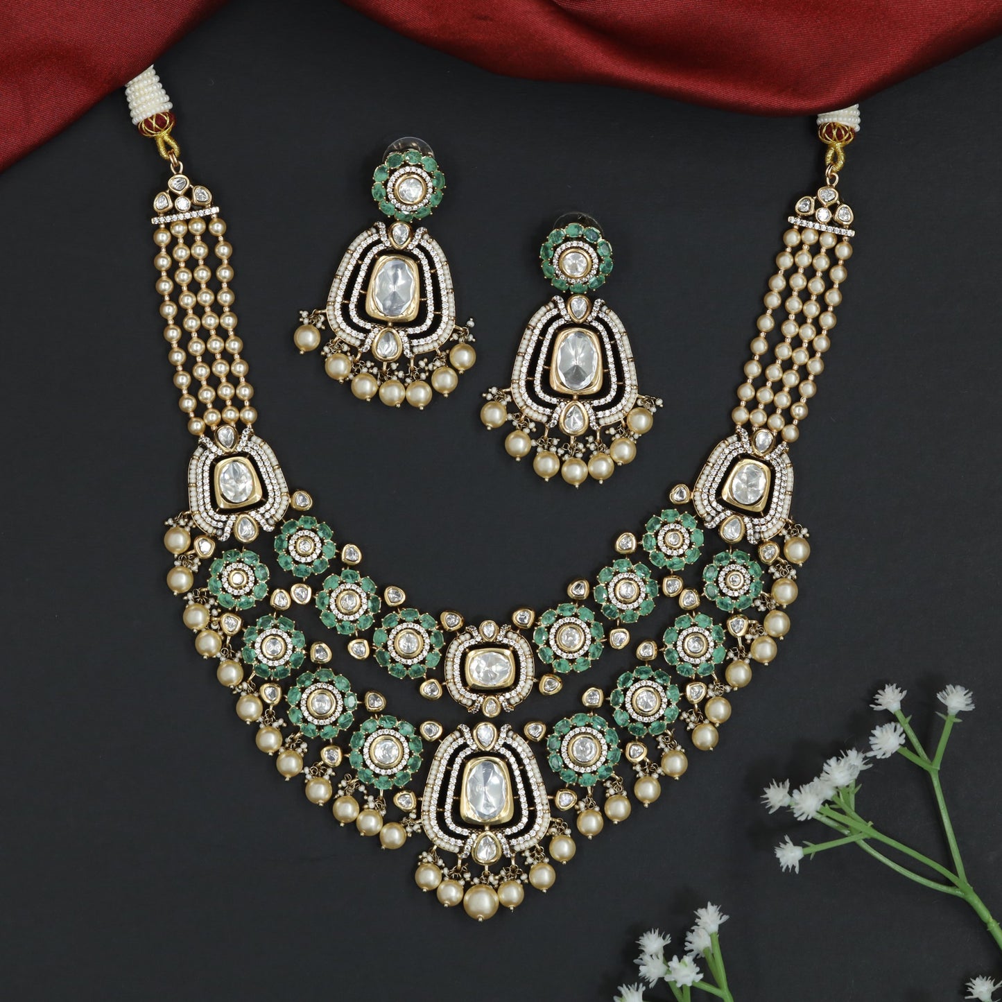 Traditional Openwork Kundan Necklace with Multi Strand Side Chains and Pendant