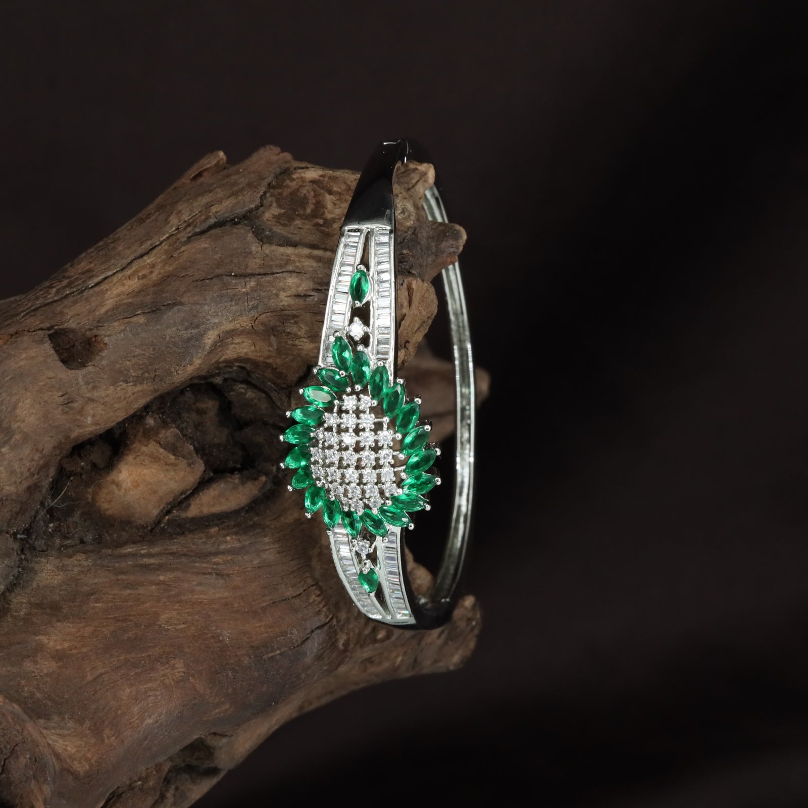 Highline Medallion Kada with Layered Crystal Placement and Open Oval Design