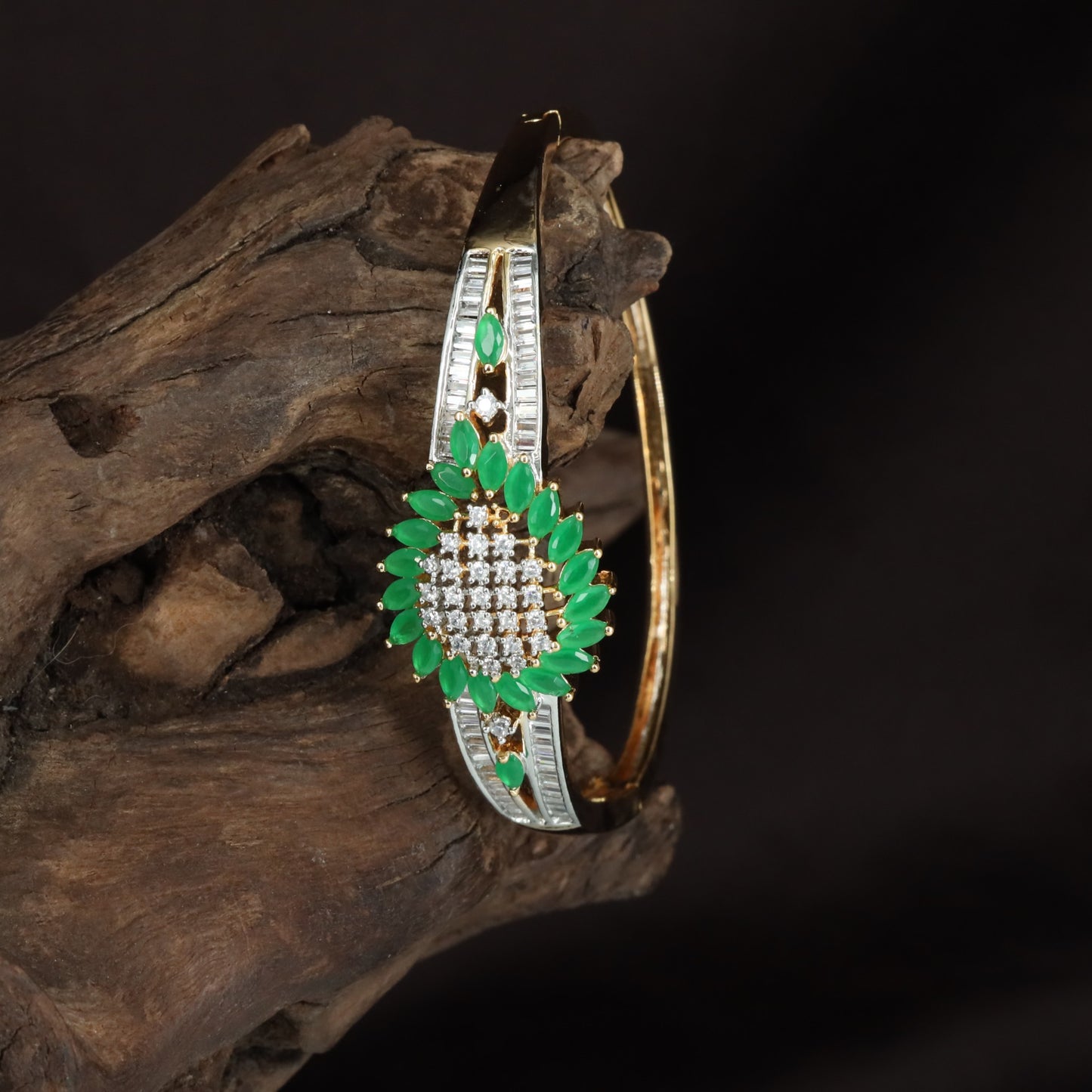 Highline Medallion Kada with Layered Crystal Placement and Open Oval Design