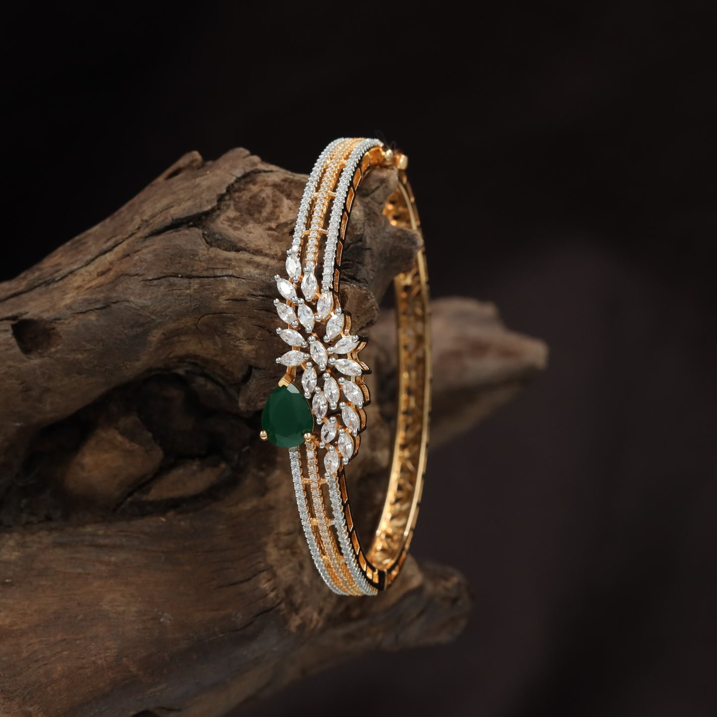 Classic Floral Kada with Layered Border Detailing
