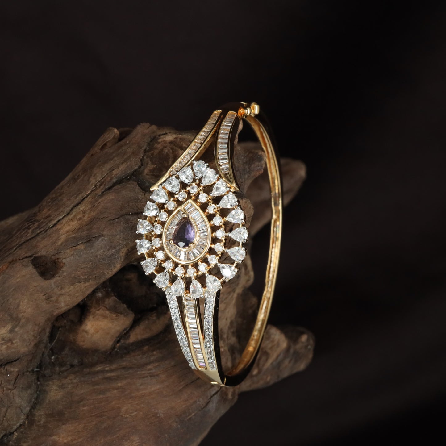 Graphite Crest Kada with Sculpted Geometric Texture and Multi Line Structure