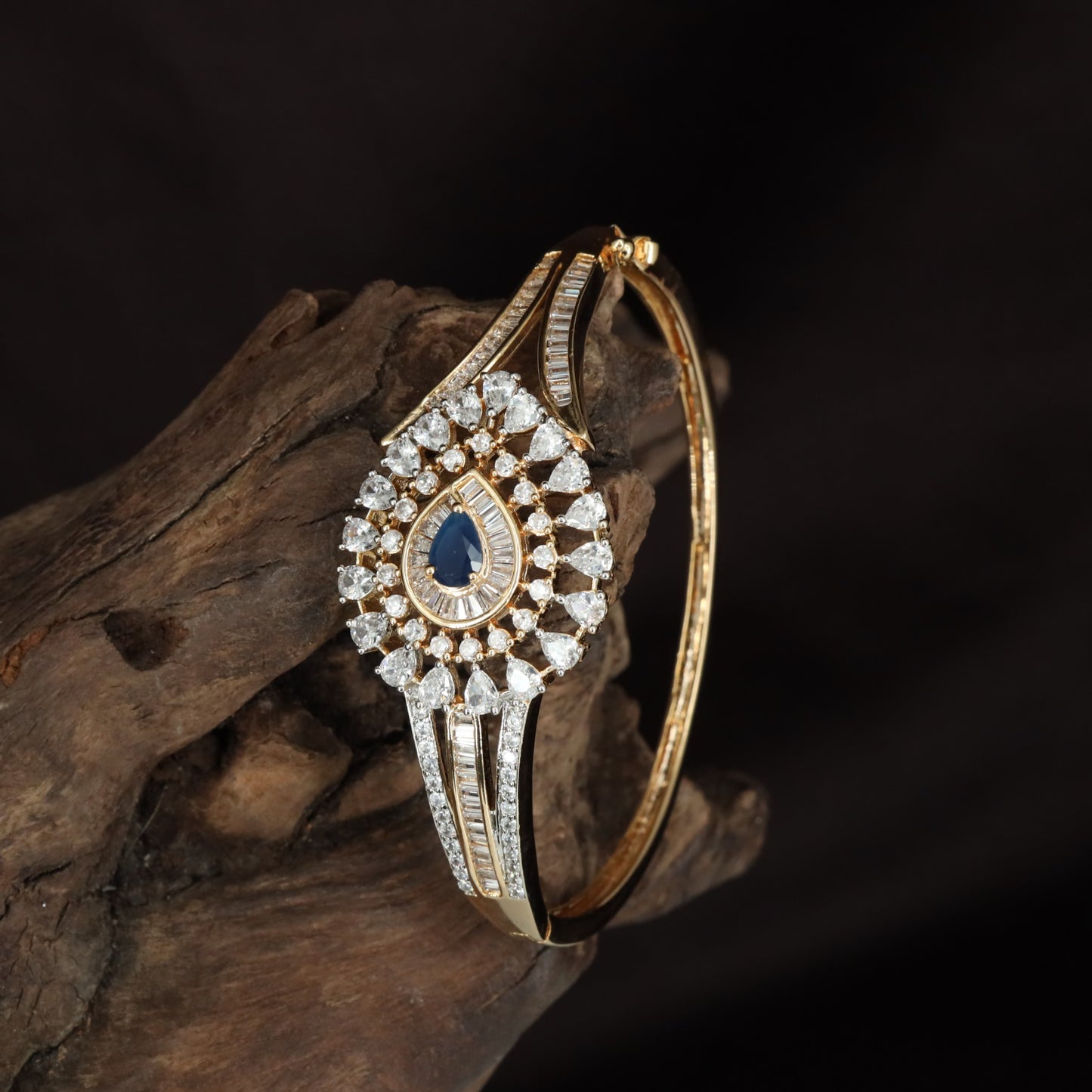 Graphite Crest Kada with Sculpted Geometric Texture and Multi Line Structure
