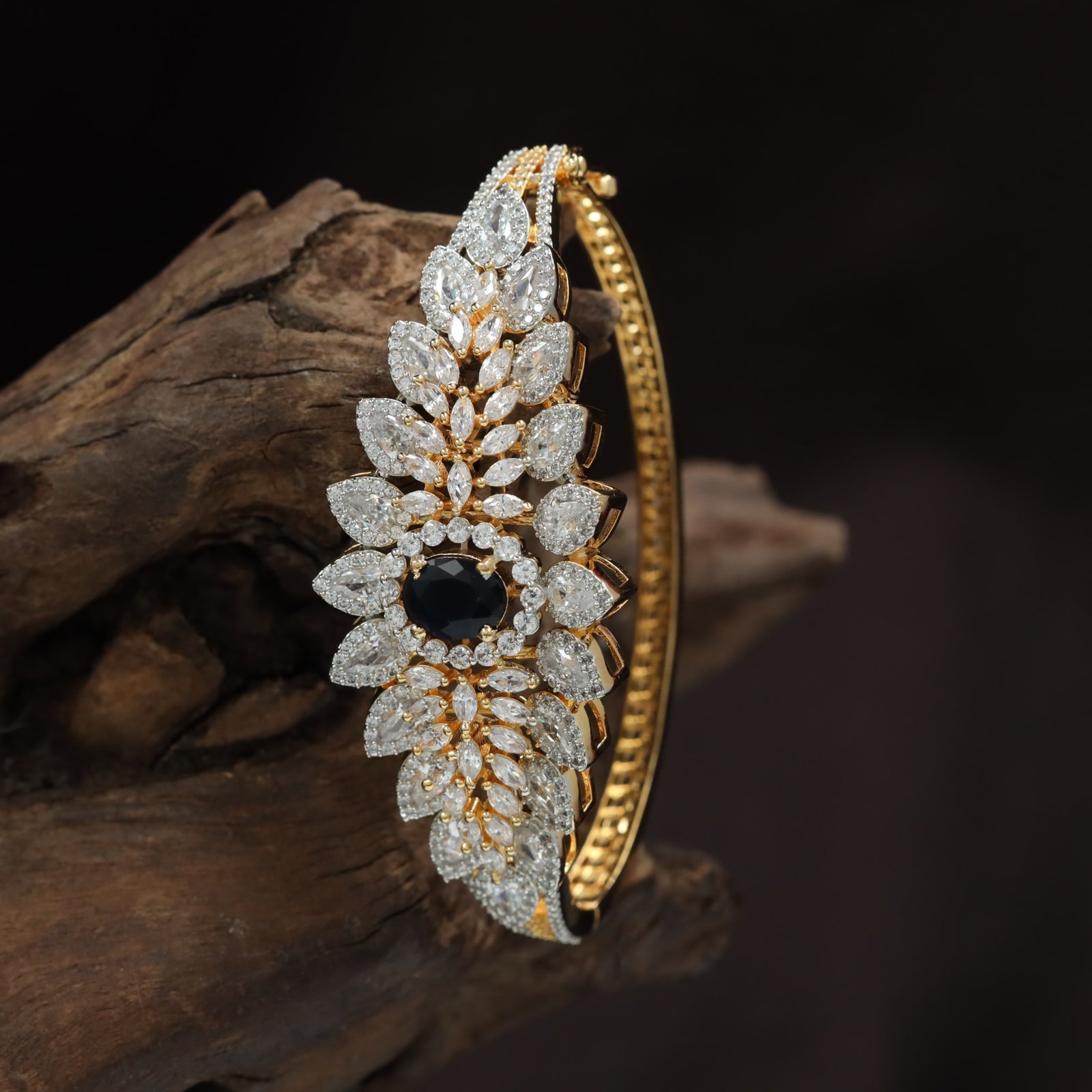 Premium Leaf Vine Kada with Statement Oval Centre Design
