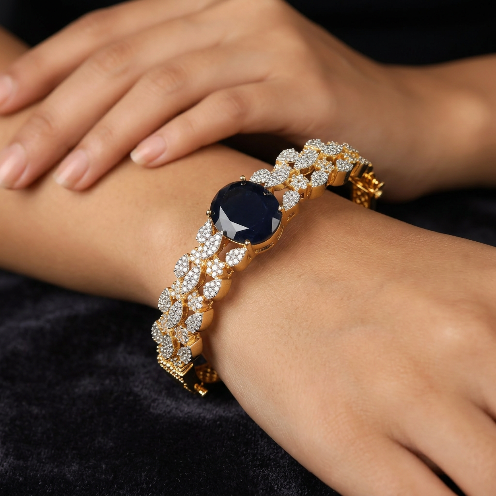 Oval Centrepiece Kada with Floral Cluster Linkwork Pattern