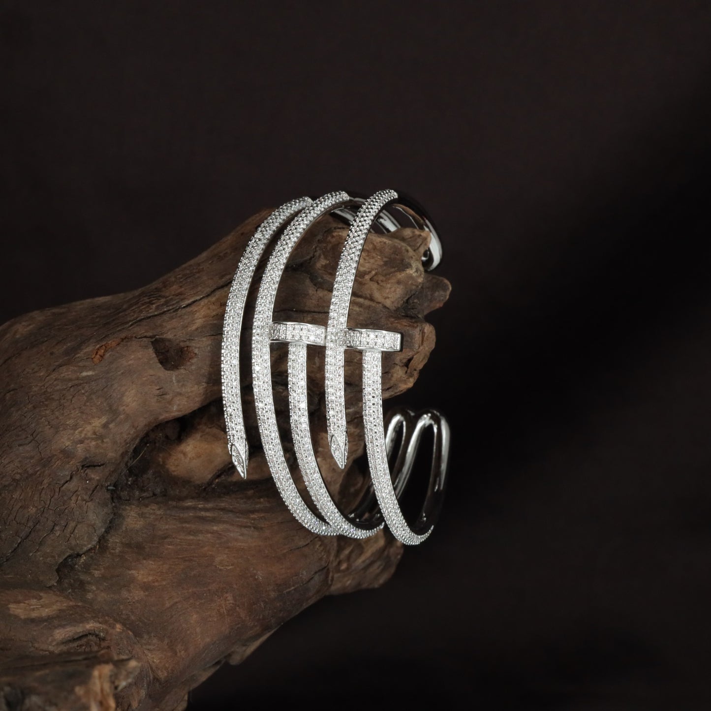 Dewline Spiral Kada with Triple Arc Structure and Ring Extension Styling