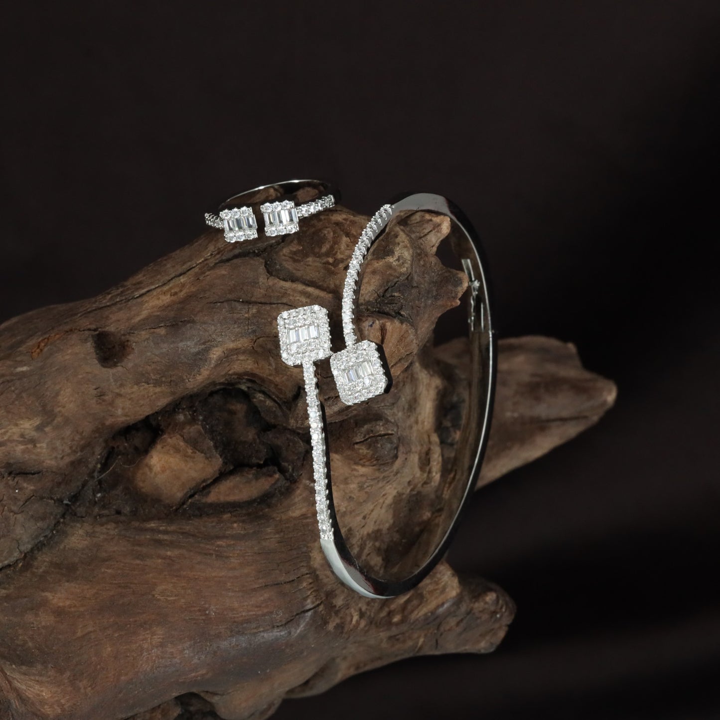 Dome Ridge Kada with Parallel Square Placement and Attached Ring Accent